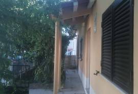 GROUND FLOOR VILLA FOR SALE.