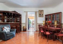 Algarve Charm – Detached Single Storey House with Pool and Garden