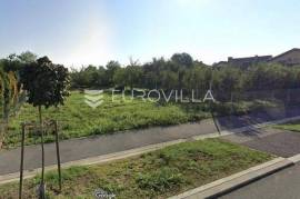 Bilje – house Building plot, 215 m²