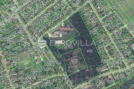 Bilje, commercial building 550 m² with lease agreement (Retail), 2700 m² land