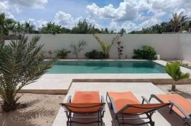 REMODELED HOUSE FOR SALE ONE BLOCK FROM THE BEACH IN CHUBURNÁ
