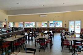 Commercial building for sale