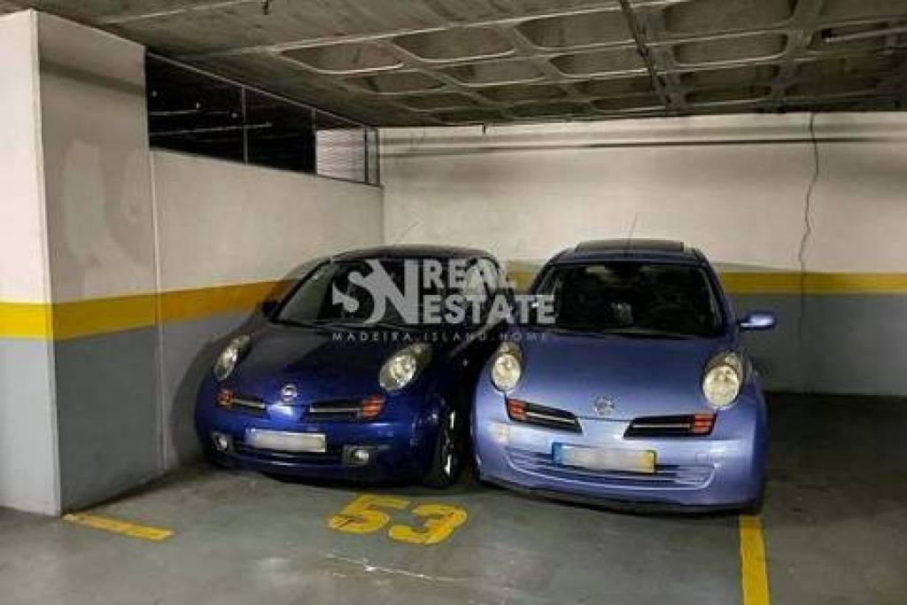 Parking Space at Praça do Carmo, floor -5