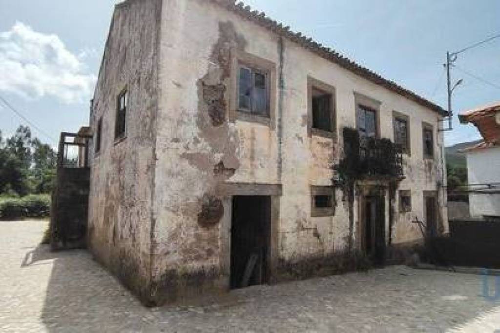 Casa / Villa T4 em Castanheira de Pêra e Coentral de 286,00 m²
