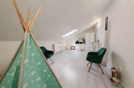 House / villa for sale 220 sqm in Corbeanca, Ostratu area