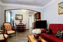 Charming Winegrowers House With 5 Bedrooms, Large Outbuilding, Convertible Attic And A 685 M2 Courtyard With Swimming Pool. Great Potential