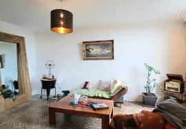 Charming Winegrower's House, Fully Renovated, With 182 M2 Of Living Space Offering 3 Bedrooms, Garage, Workshop And Large 65 M2 Terrace.