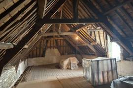 Detached Country House with Outbuilding
