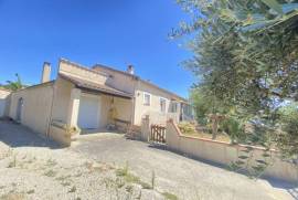 Single Storey Villa in Popular Village