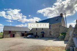 Farm House, Guest Gite and Outbuilding near Mont-St-Michel