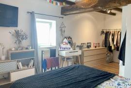 Main House with Guest Gite in Quiet Setting