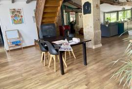 Main House with Guest Gite in Quiet Setting