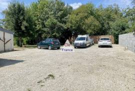 Main House with Guest Gite in Quiet Setting