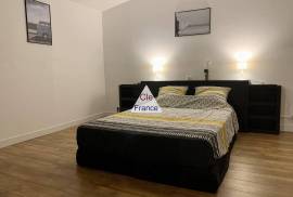 Main House with Guest Gite in Quiet Setting