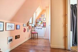 3 Pieces Dernier Etage | Mairie Du 18e - Paris 75018