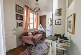 3 Pieces Dernier Etage | Mairie Du 18e - Paris 75018