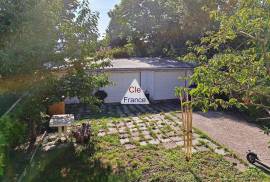 Detached House with Garden, East of Paris