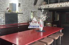 A Vendre Longere De Charme De 241 M2 Avec Piscine, Spa
