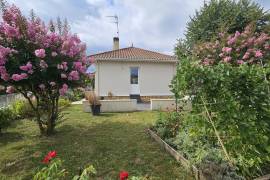 Single Storey House in Calm Setting