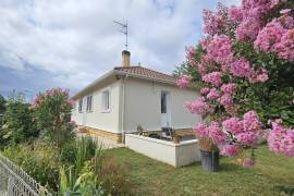 Single Storey House in Calm Setting