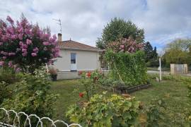 Single Storey House in Calm Setting