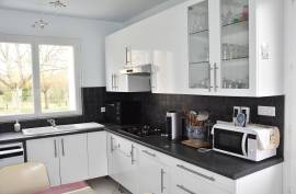 Single Storey House in Calm Setting