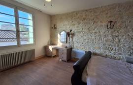 Detached House with Beautiful Renovated Interior