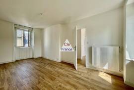 Recently Renovated Duplex Apartement
