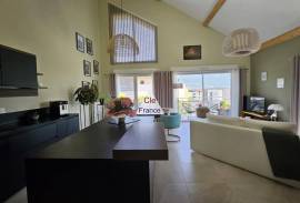 Superbe Duplex T4 Dernier Etage Avec Balcon Et 2 Garages A
