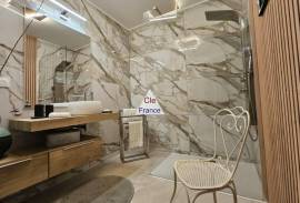 Superbe Duplex T4 Dernier Etage Avec Balcon Et 2 Garages A