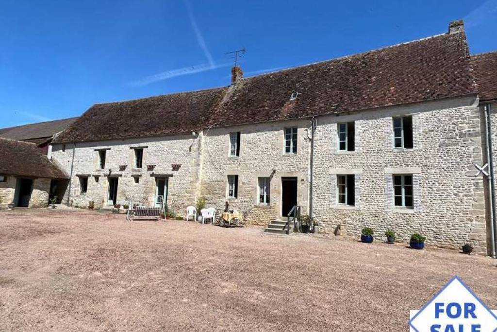 Exceptional Period Property with Lake and Garden