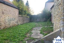 Detached Country House with Outbuilding
