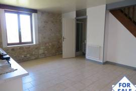 Two Cottage Houses, Ideal For an Investor
