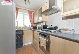 2 bedroom, Terraced House for sale