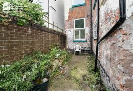 3 bedroom, Detached house for sale