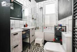 3 bedroom, Detached house for sale