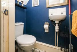 3 bedroom, Detached house for sale