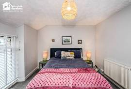 2 bedroom, Terraced House for sale