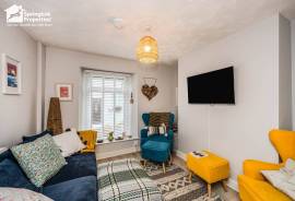 2 bedroom, Terraced House for sale