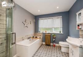 2 bedroom, Terraced House for sale