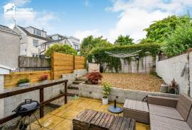 2 bedroom, Terraced House for sale