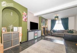 4 bedroom, Terraced House for sale