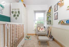 4 bedroom, Terraced House for sale