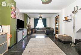 4 bedroom, Terraced House for sale