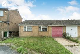 2 bedroom, Semi-detached bungalow for sale