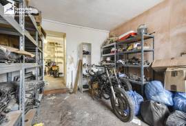 4 bedroom, Semi-detached house for sale