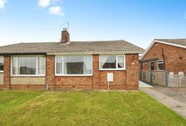 2 bedroom, Semi-detached bungalow for sale
