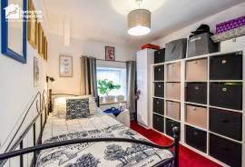 2 bedroom, Terraced House for sale