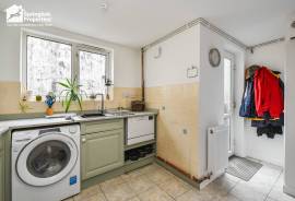 2 bedroom, Terraced House for sale