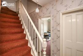 4 bedroom, Terraced House for sale